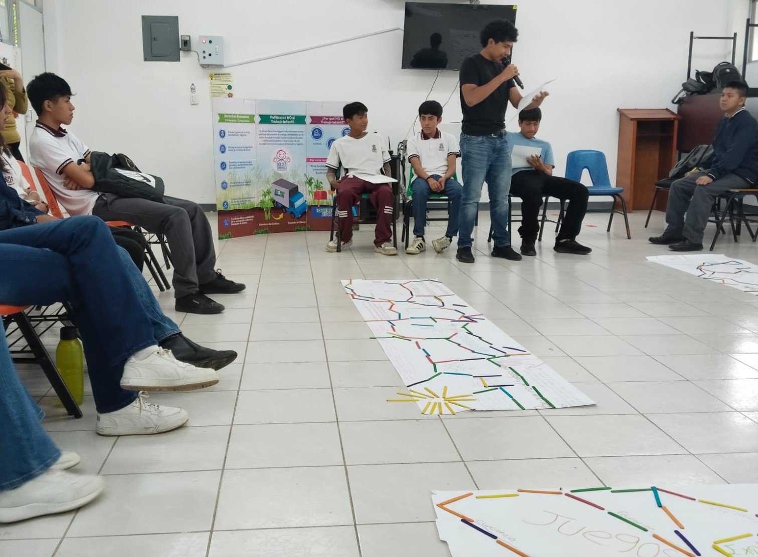Laboratorio creativo infantil en San Miguelito / Amatlán de los Reyes