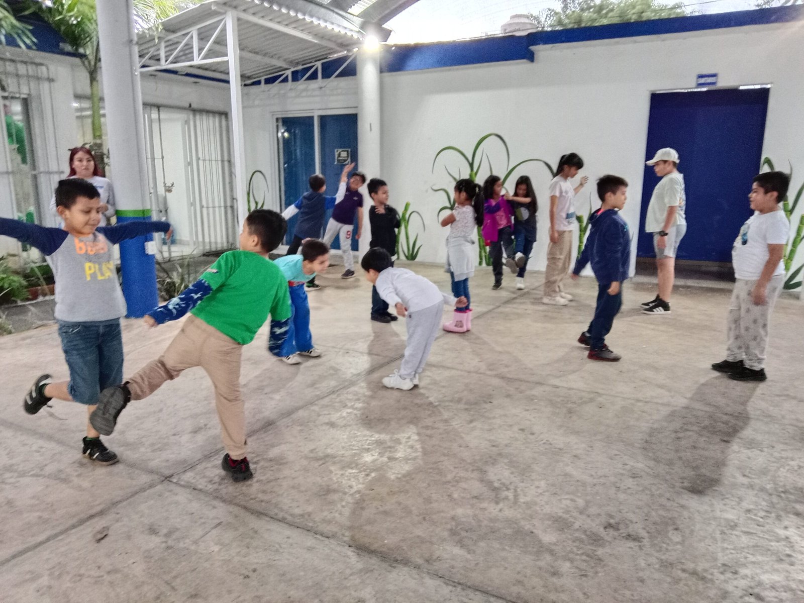 Laboratorio creativo infantil en Ojo de Agua Chico / El Potrero