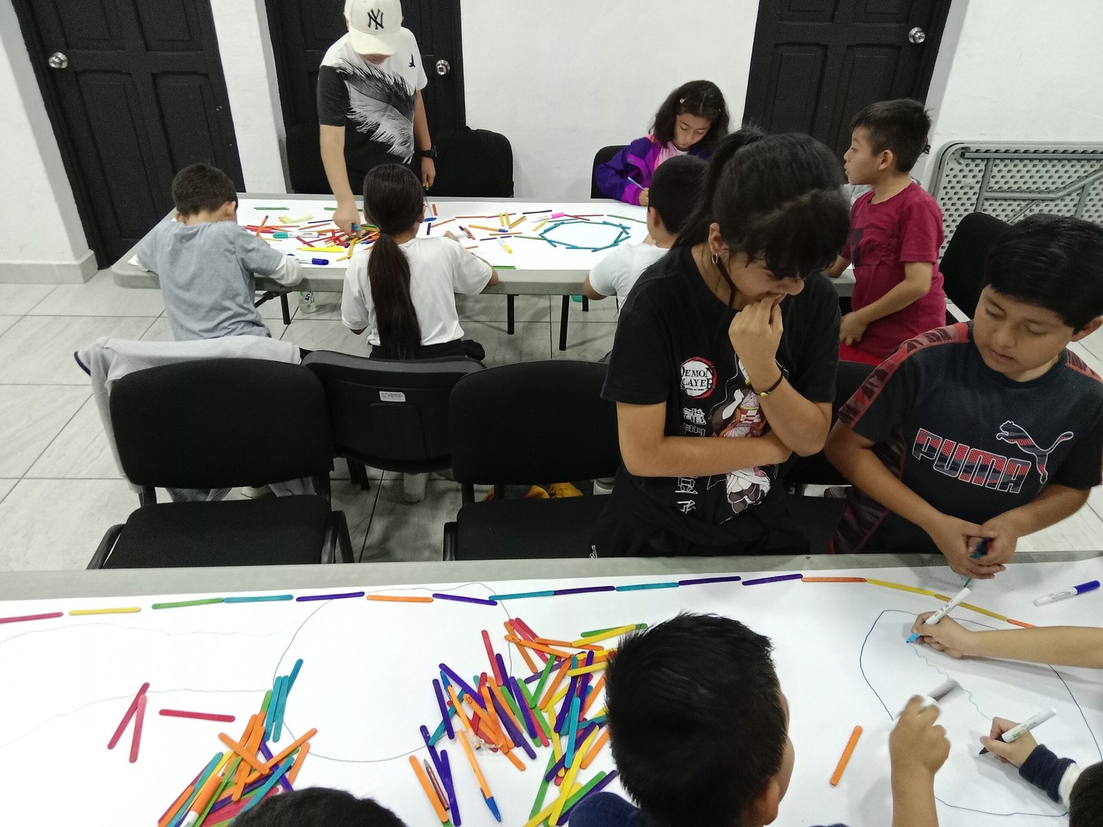 Laboratorio creativo infantil en Ojo de Agua Chico / El Potrero