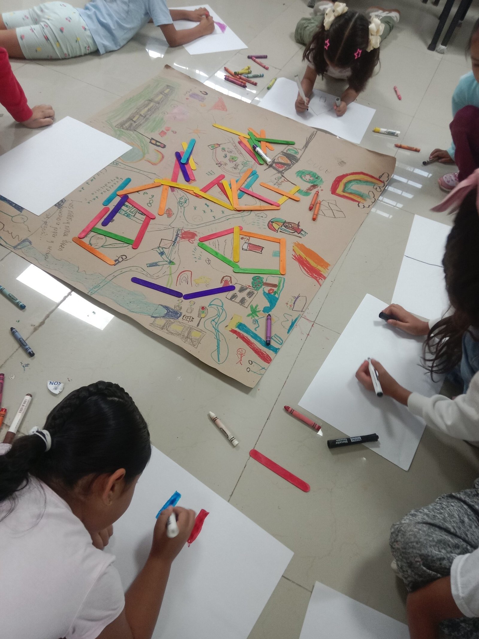 Laboratorio creativo infantil en Ameca