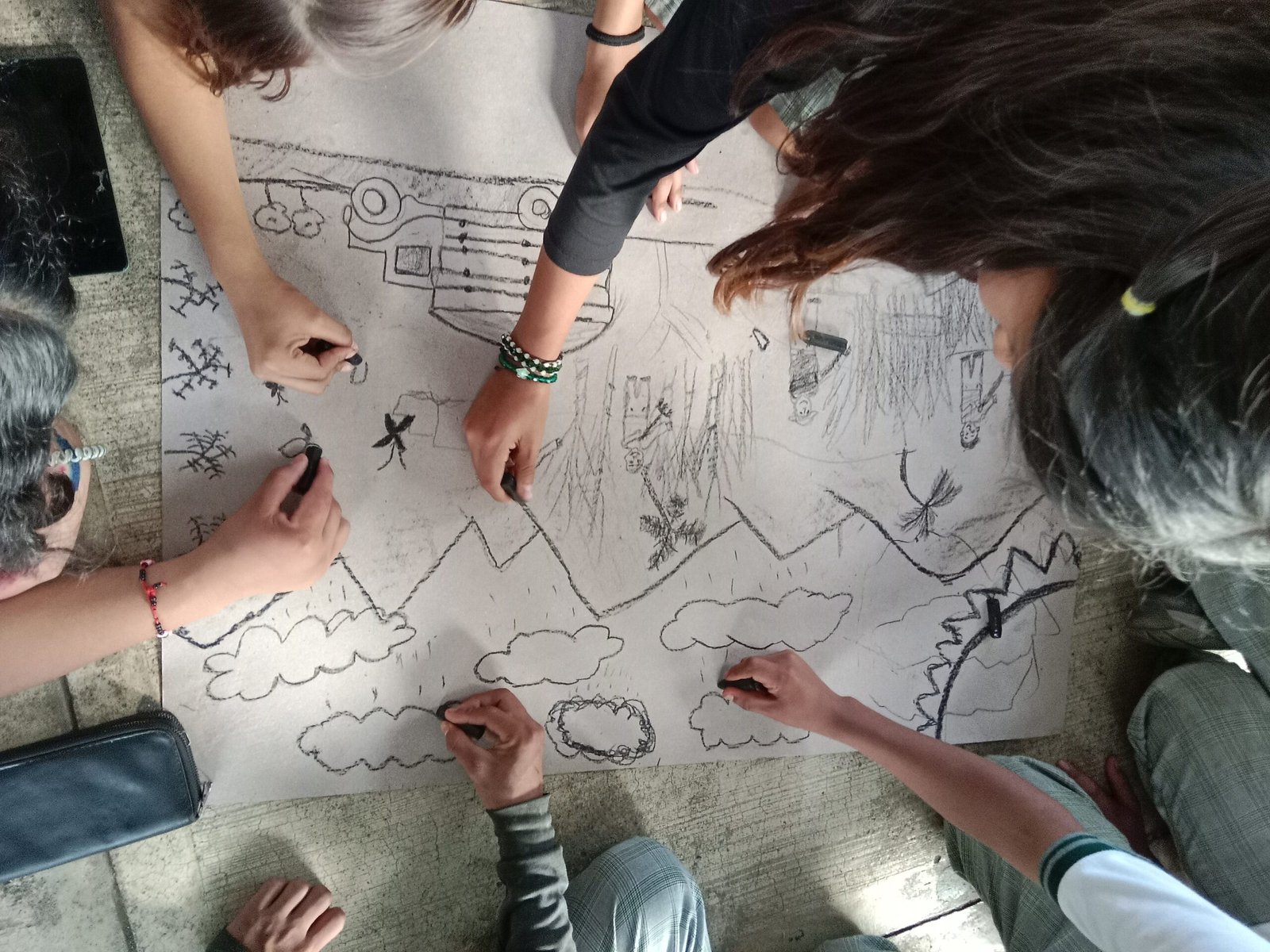 Laboratorio creativo infantil en Tezonapa