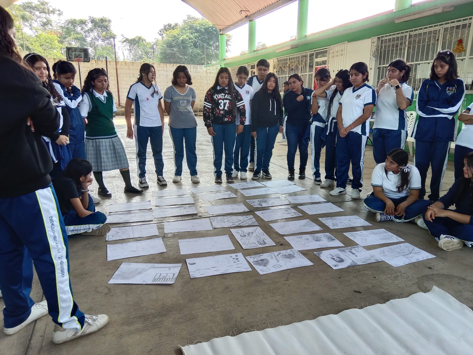 Laboratorio creativo infantil en Omealca / La Providencia